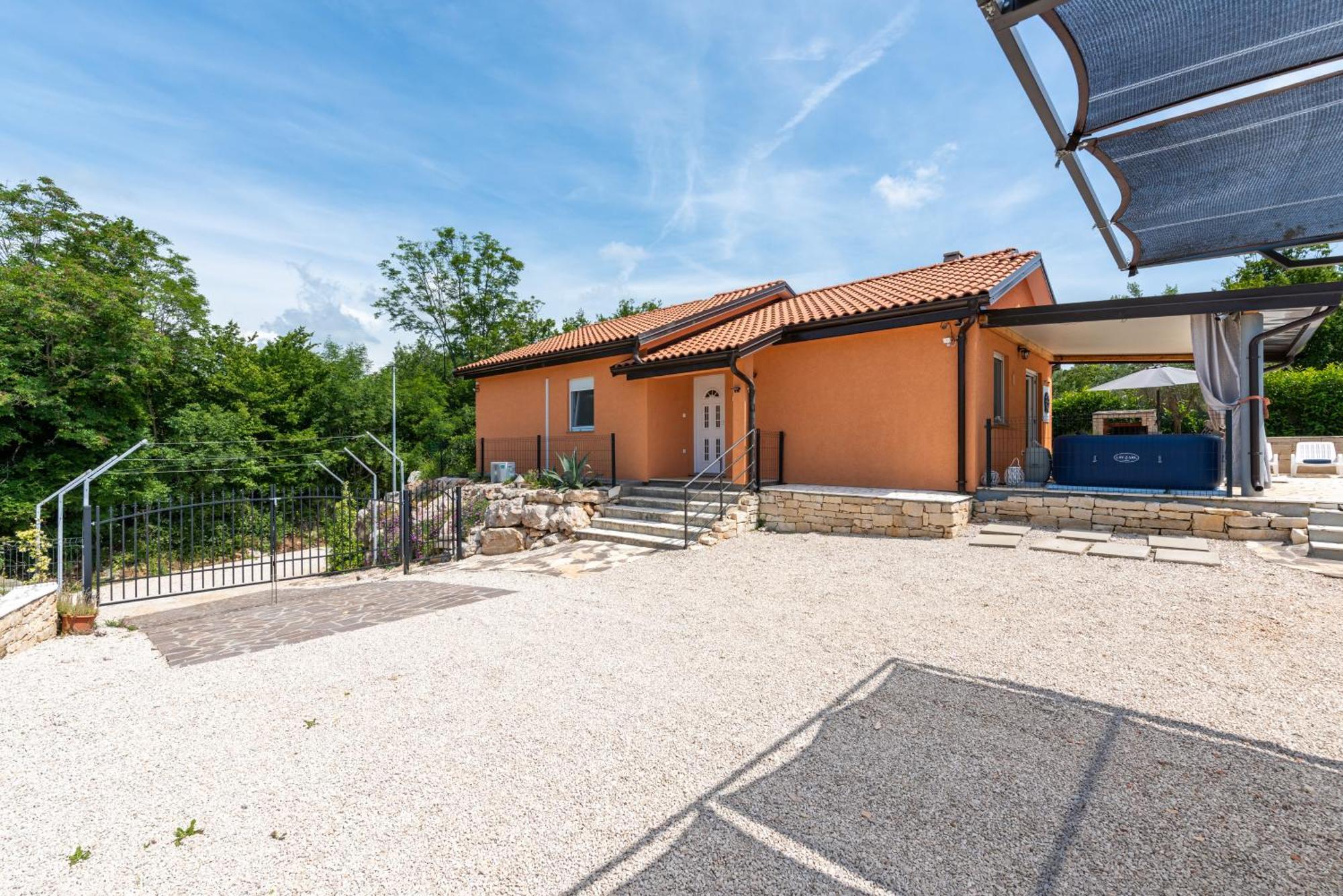 Villa Pendolina With Private Pool Buje Buitenkant foto