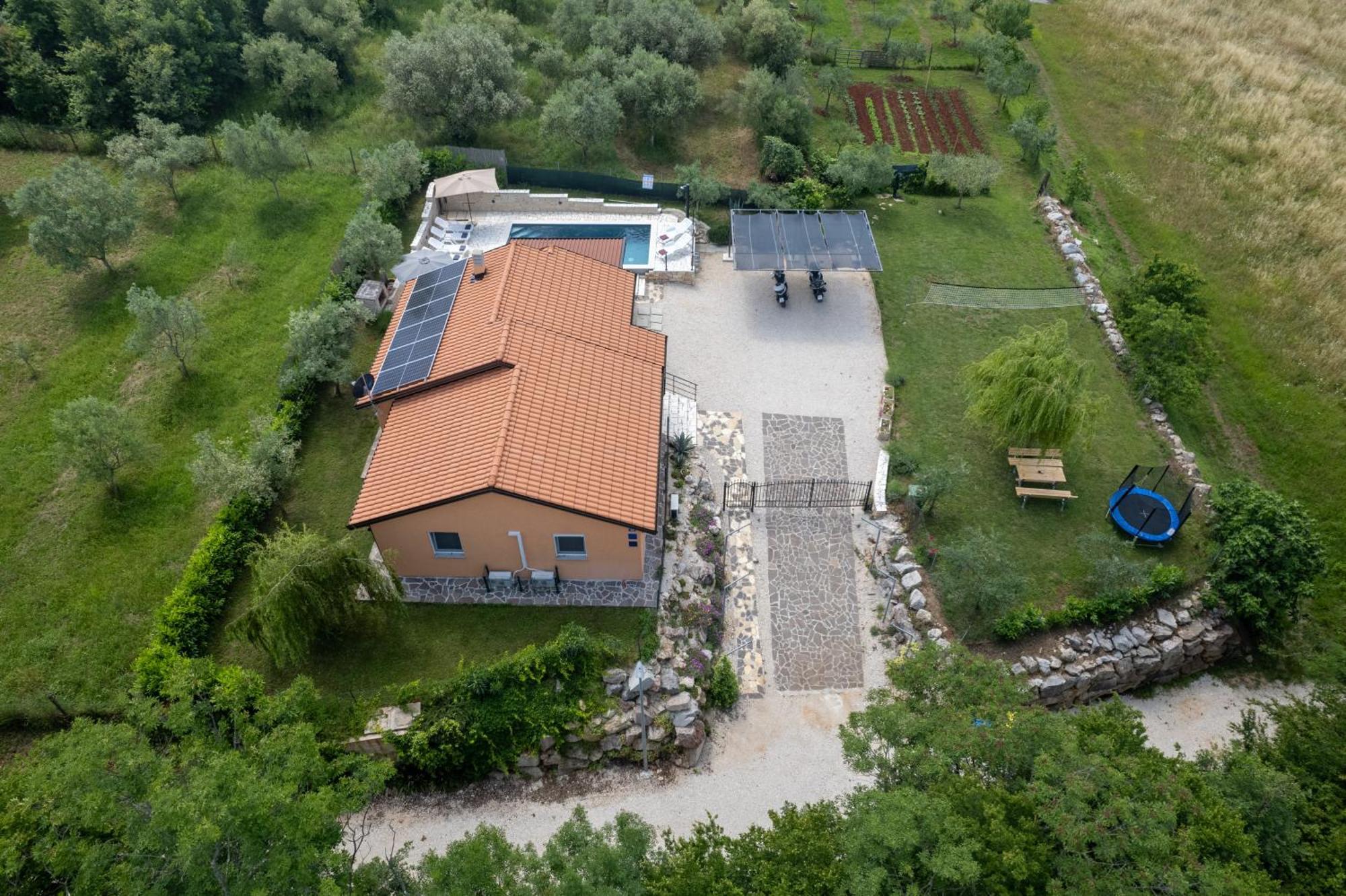 Villa Pendolina With Private Pool Buje Buitenkant foto